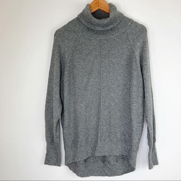 GAP Honeycomb Turtleneck Cozy Sweater Size Small - Picture 2 of 6